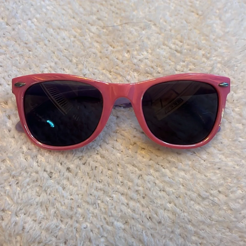 Pink and purple girls sunglasses size 4-6
